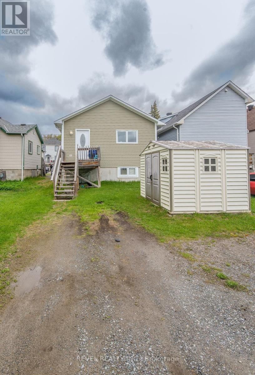 265 CEDAR STREET NORTH Image 31