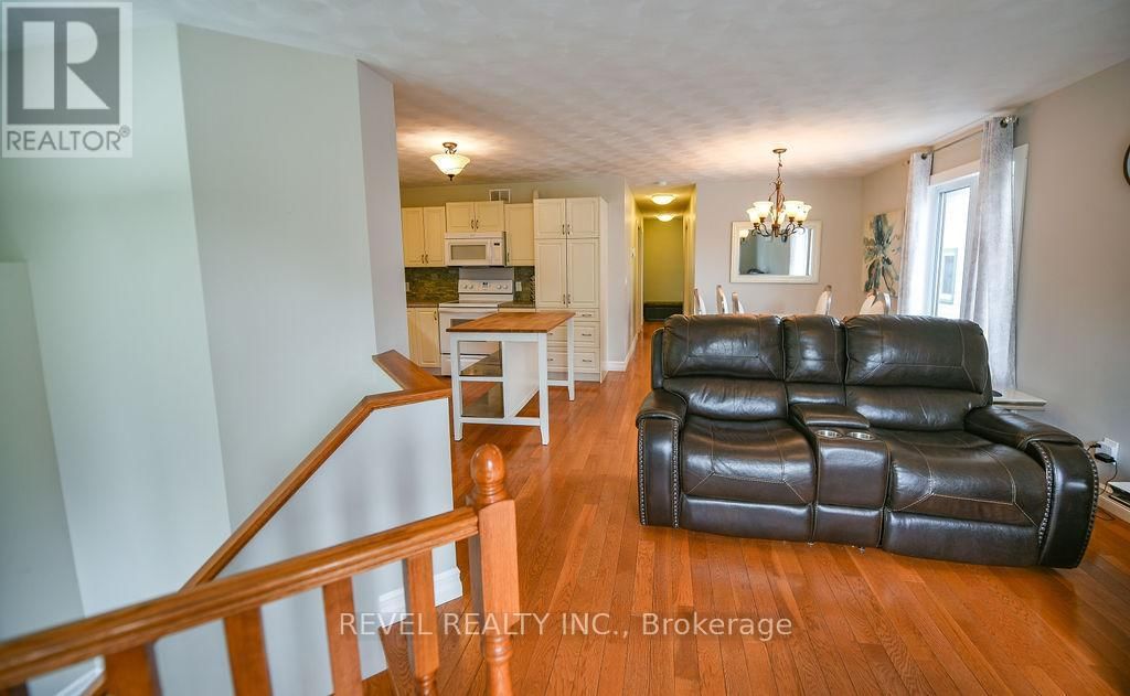 265 CEDAR STREET NORTH Image 5