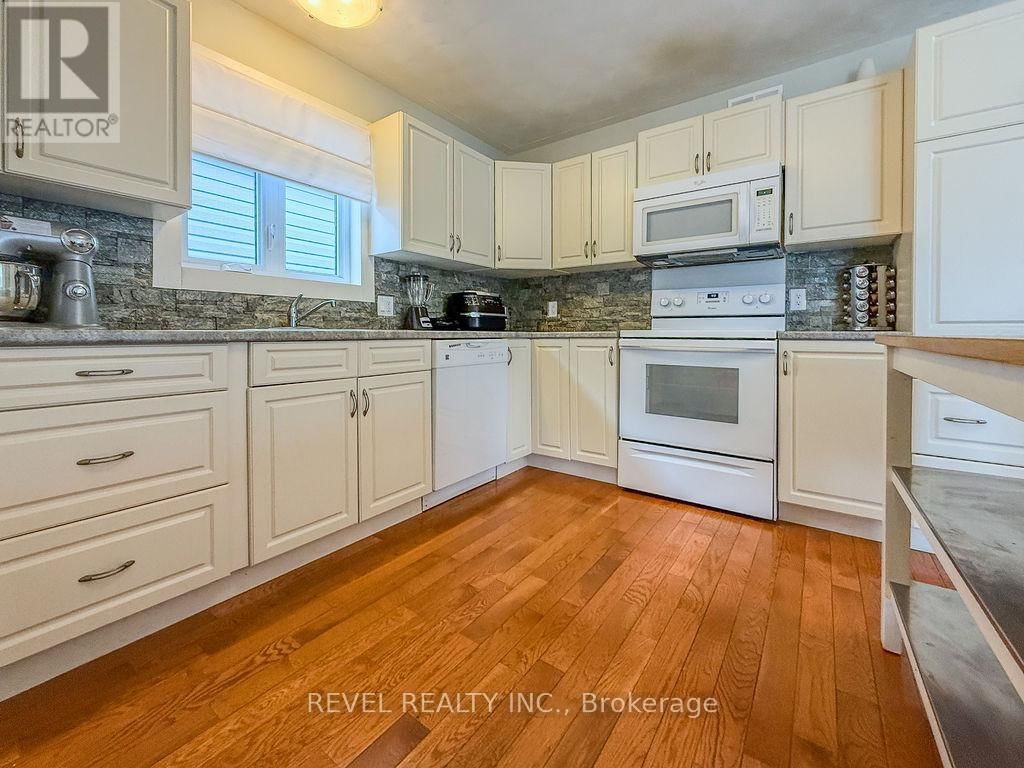265 CEDAR STREET NORTH Image 6