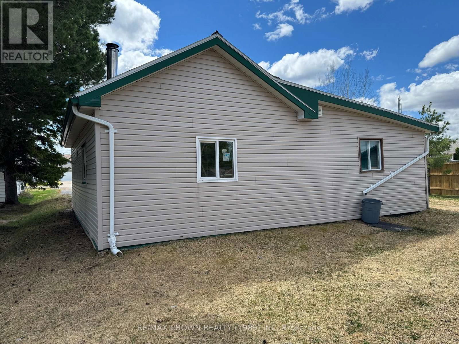 35 GAUTHIER STREET Image 47