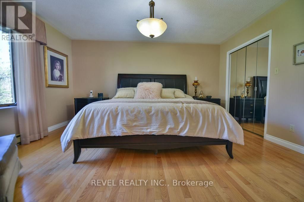 1255 SHIRLEY STREET NORTH Image 20