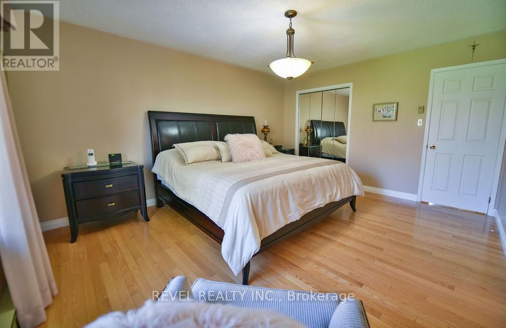 1255 SHIRLEY STREET NORTH Image 21