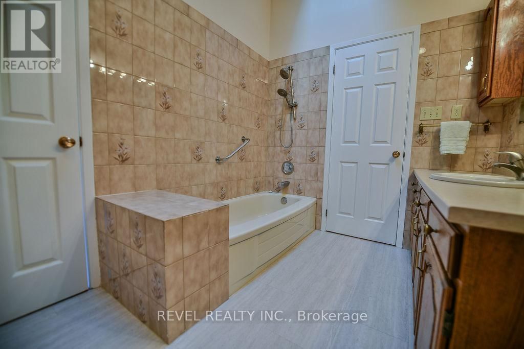 1255 SHIRLEY STREET NORTH Image 26