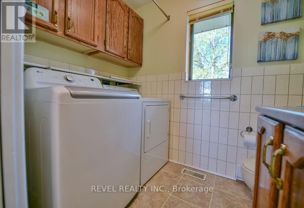 1255 SHIRLEY STREET NORTH Image 27