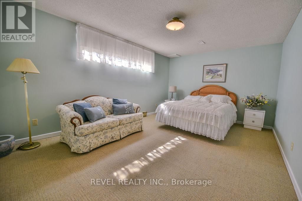 1255 SHIRLEY STREET NORTH Image 34