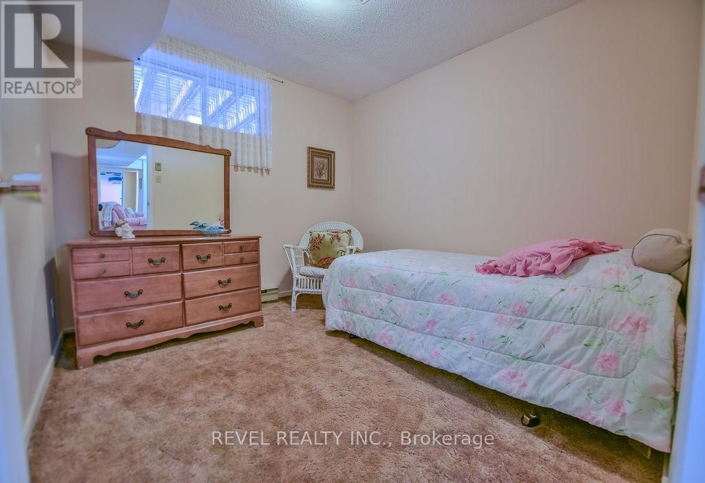 1255 SHIRLEY STREET NORTH Image 35