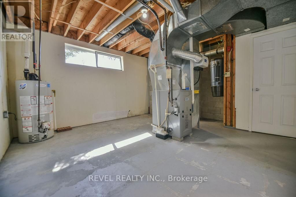 1255 SHIRLEY STREET NORTH Image 37