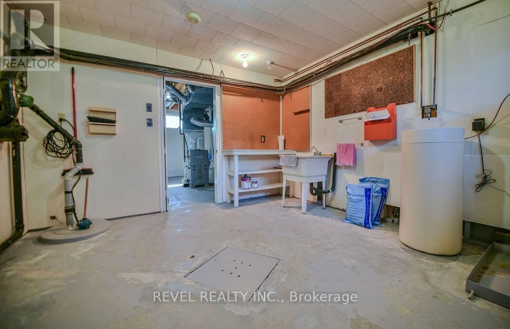 1255 SHIRLEY STREET NORTH Image 38