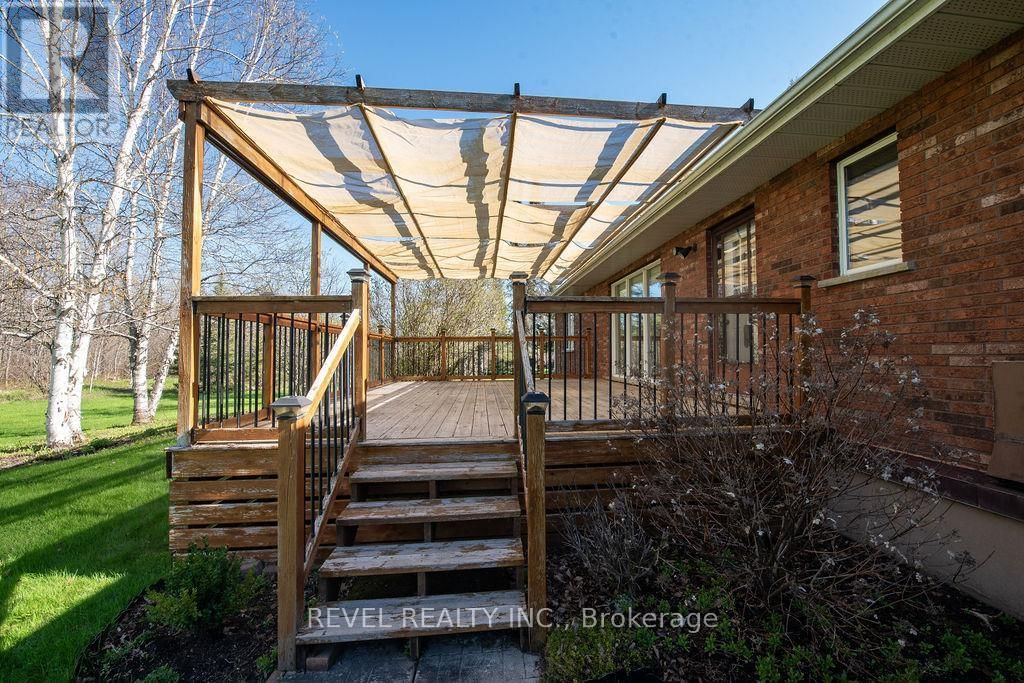1255 SHIRLEY STREET NORTH Image 44