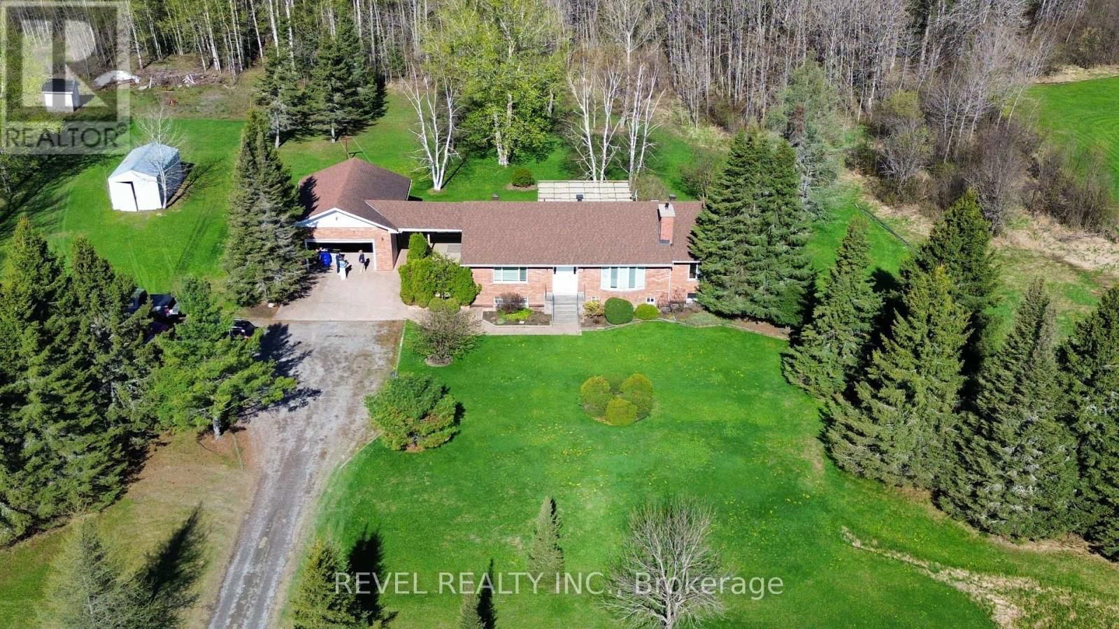 1255 SHIRLEY STREET NORTH Image 47