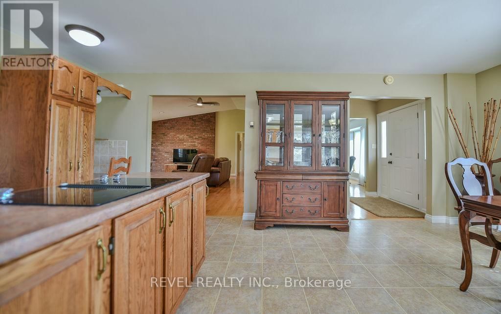 1255 SHIRLEY STREET NORTH Image 7