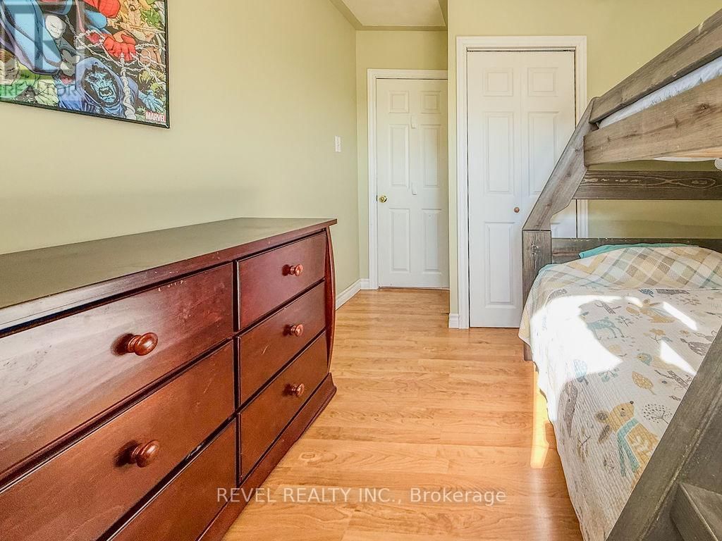 211 JUBILEE AVENUE WEST Image 15