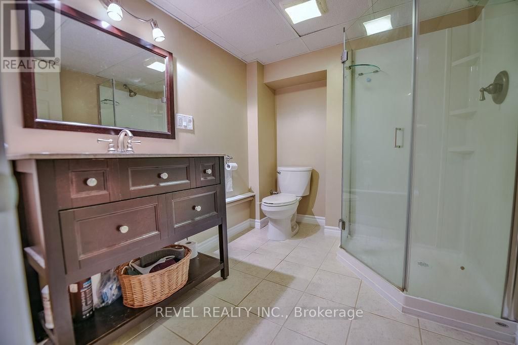211 JUBILEE AVENUE WEST Image 23