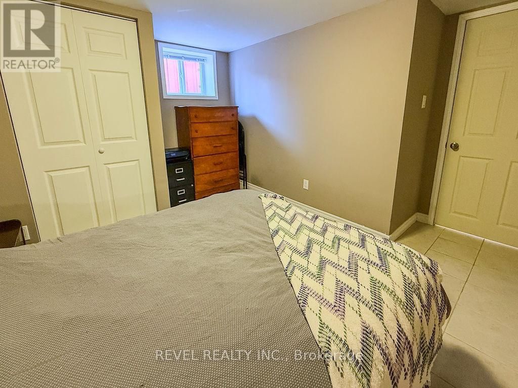 211 JUBILEE AVENUE WEST Image 25