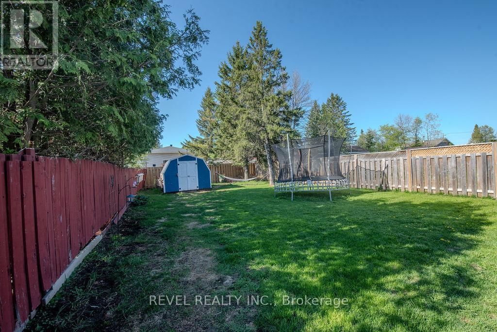 211 JUBILEE AVENUE WEST Image 27