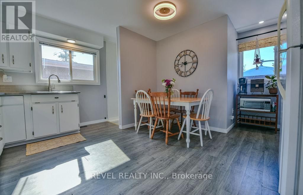 211 JUBILEE AVENUE WEST Image 6