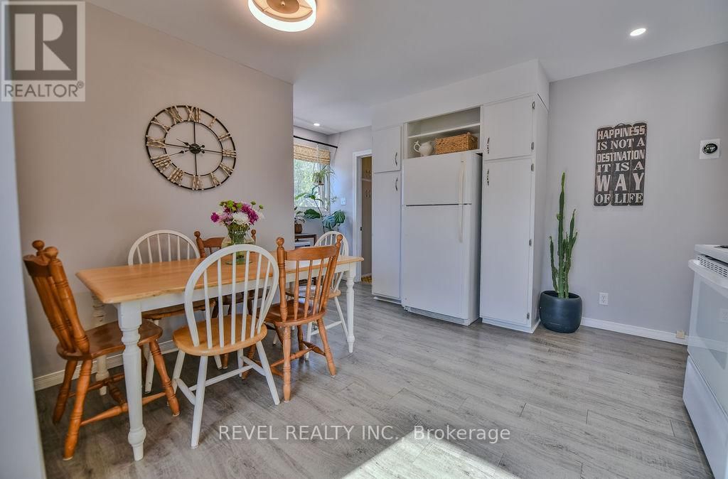 211 JUBILEE AVENUE WEST Image 8