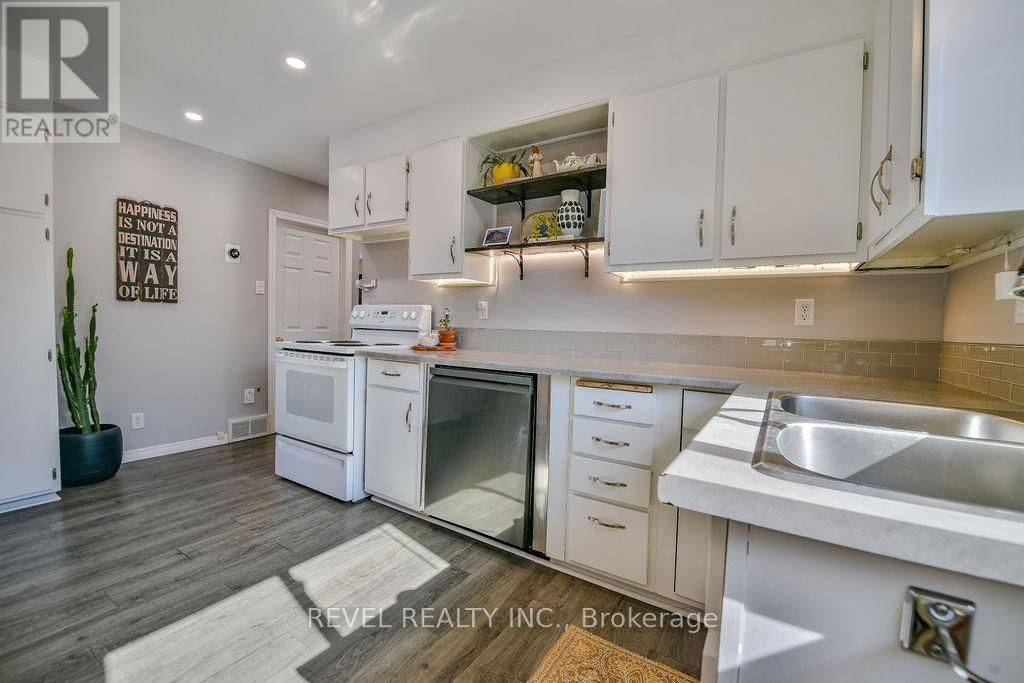 211 JUBILEE AVENUE WEST Image 9