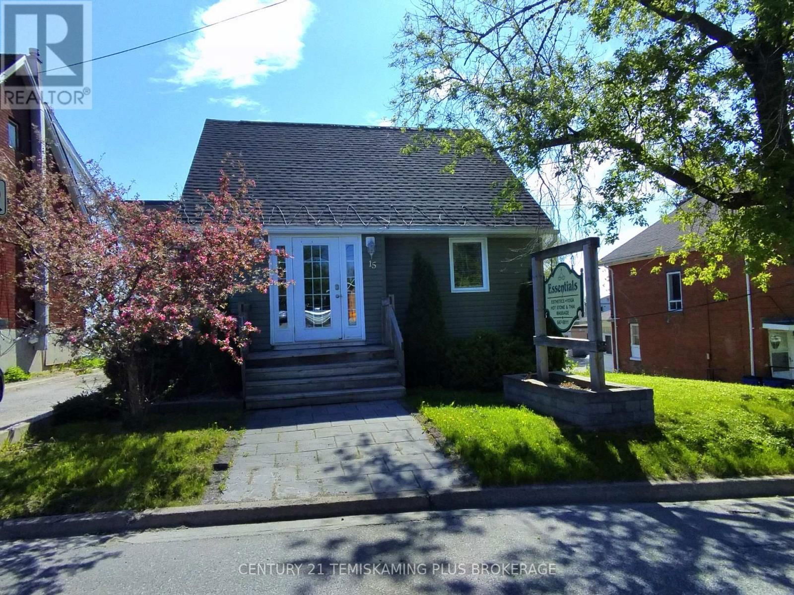 15 MARY STREET Image 1