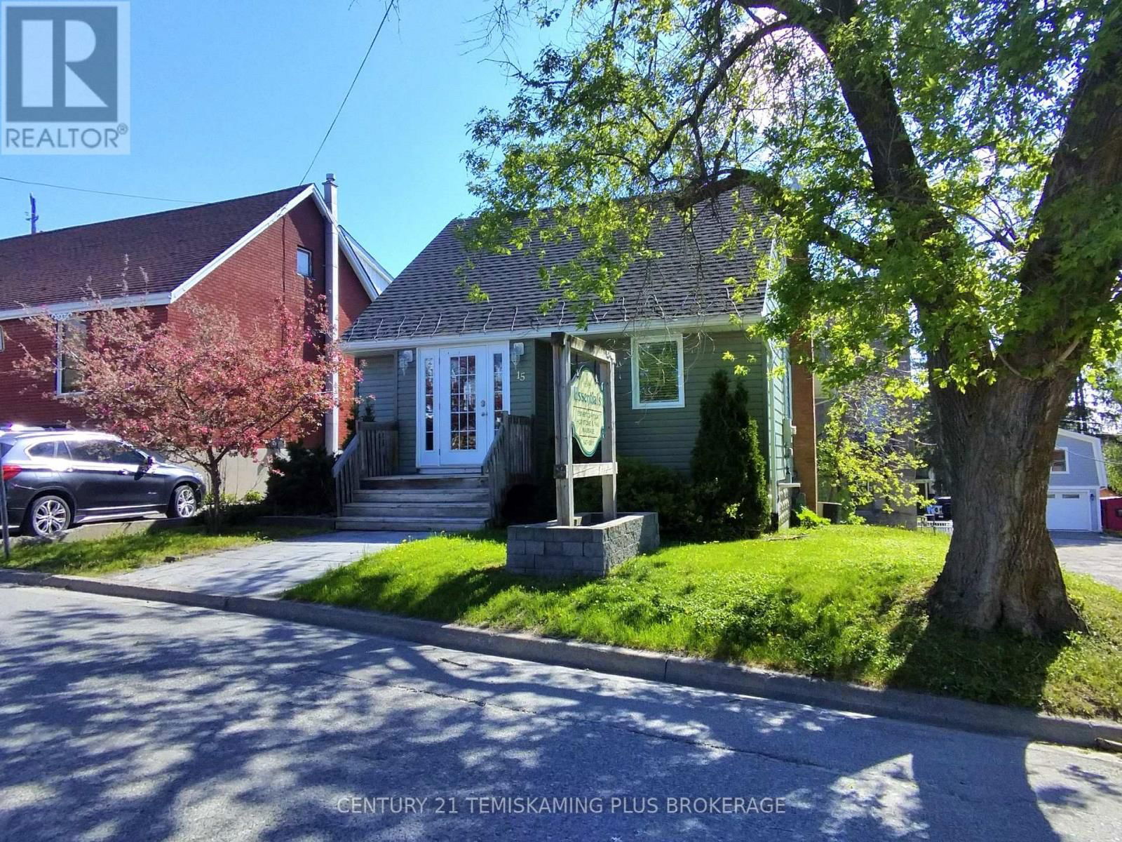15 MARY STREET Image 2