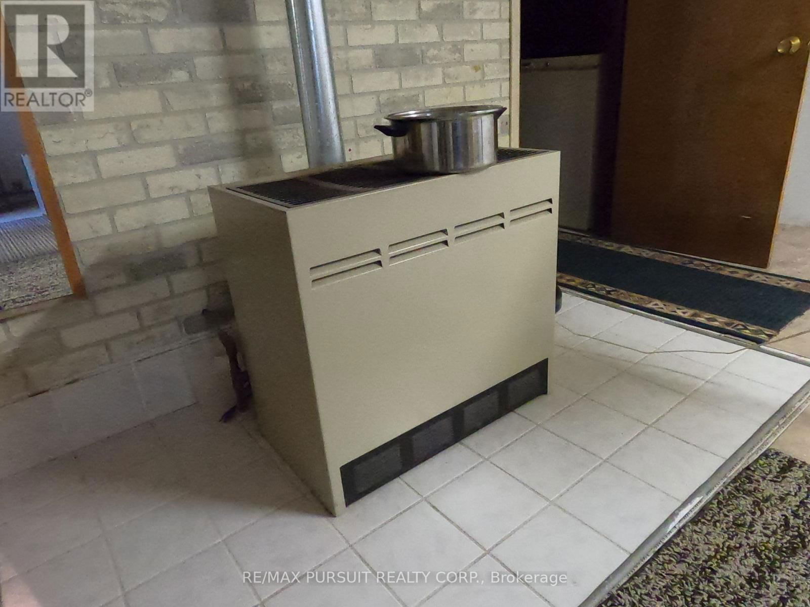 722190 SUMMERSET ROAD Image 46