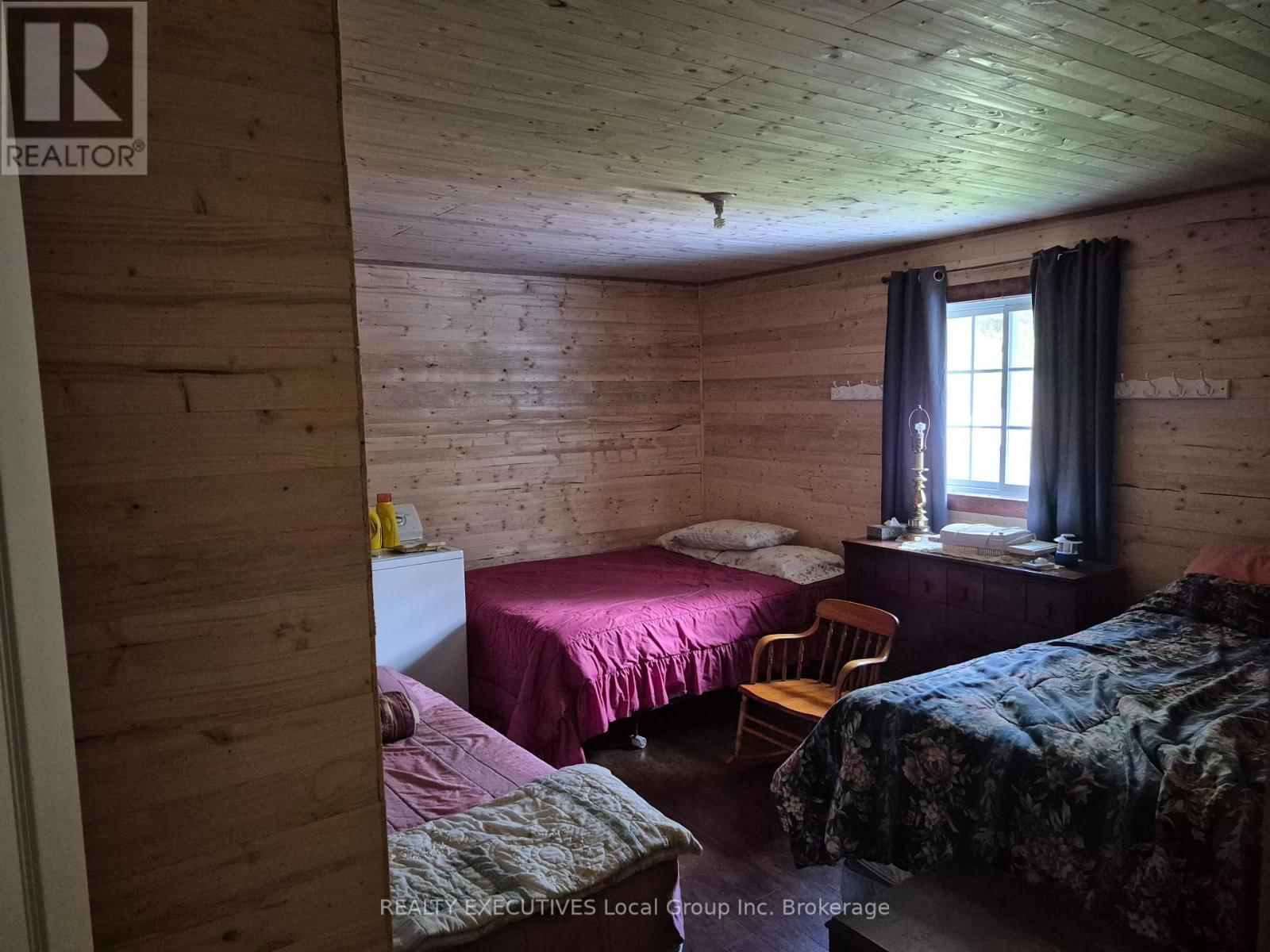PCL 22353 ISLAND Image 8