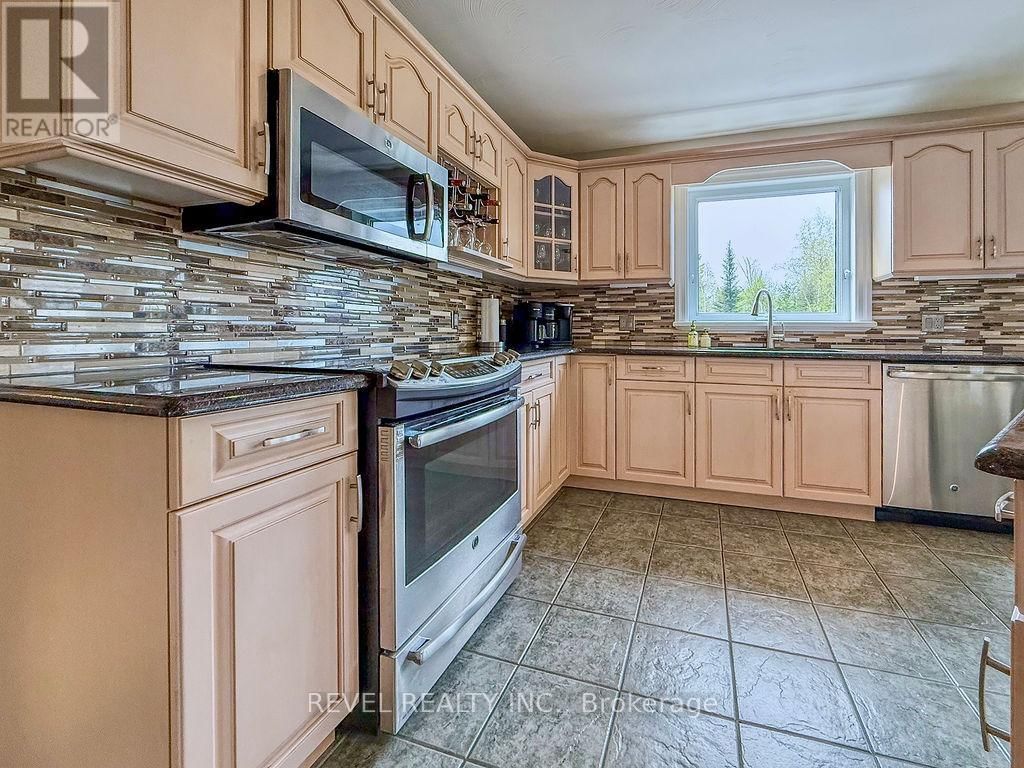 367 BONAVENTURE DRIVE Image 11