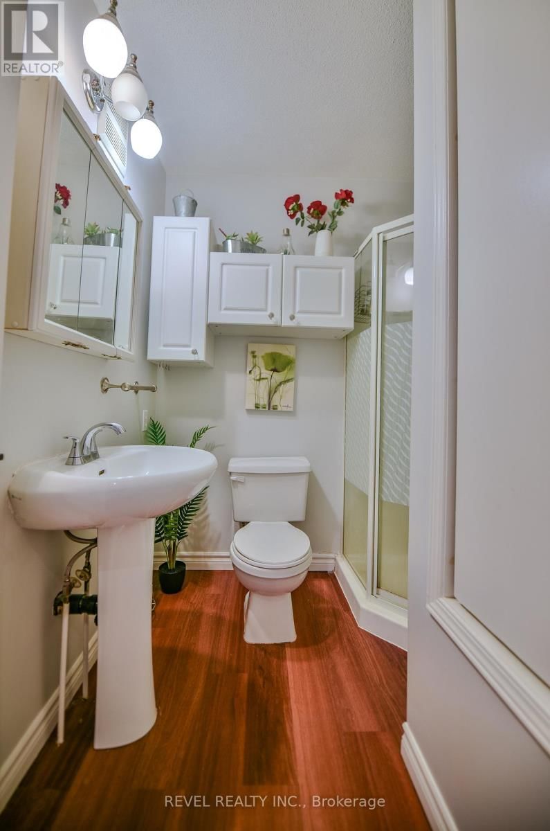 573 BIRCH STREET SOUTH Image 14