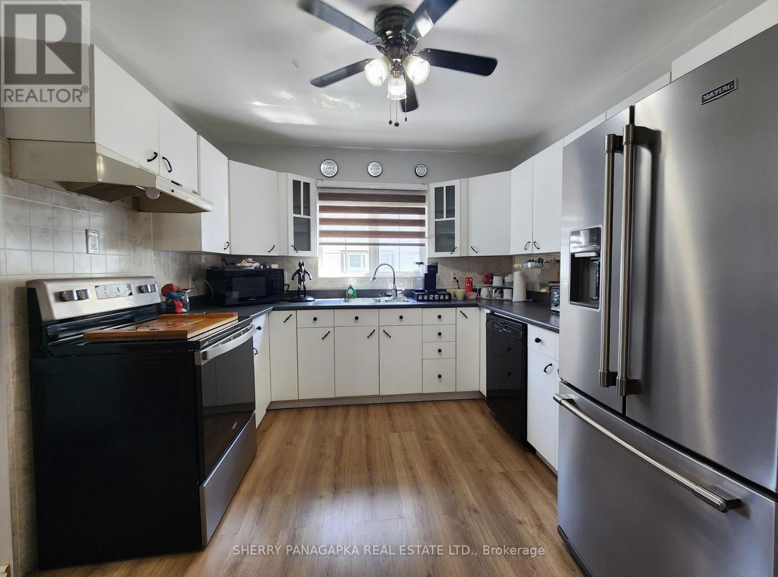 111 MAIN STREET Image 16
