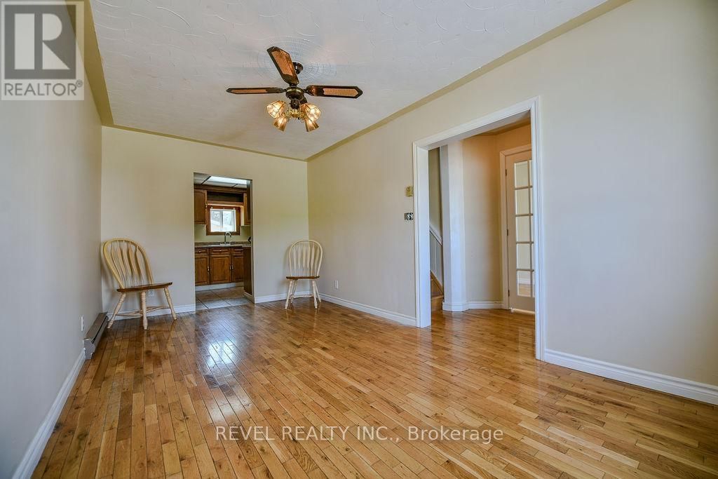 23-25 AURA LAKE STREET Image 12