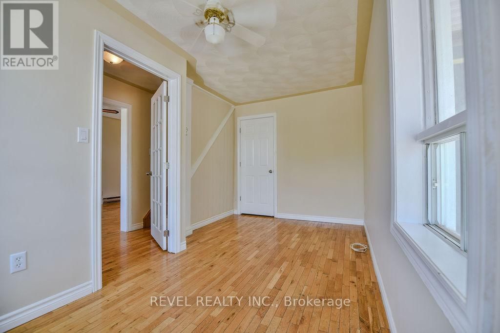 23-25 AURA LAKE STREET Image 16