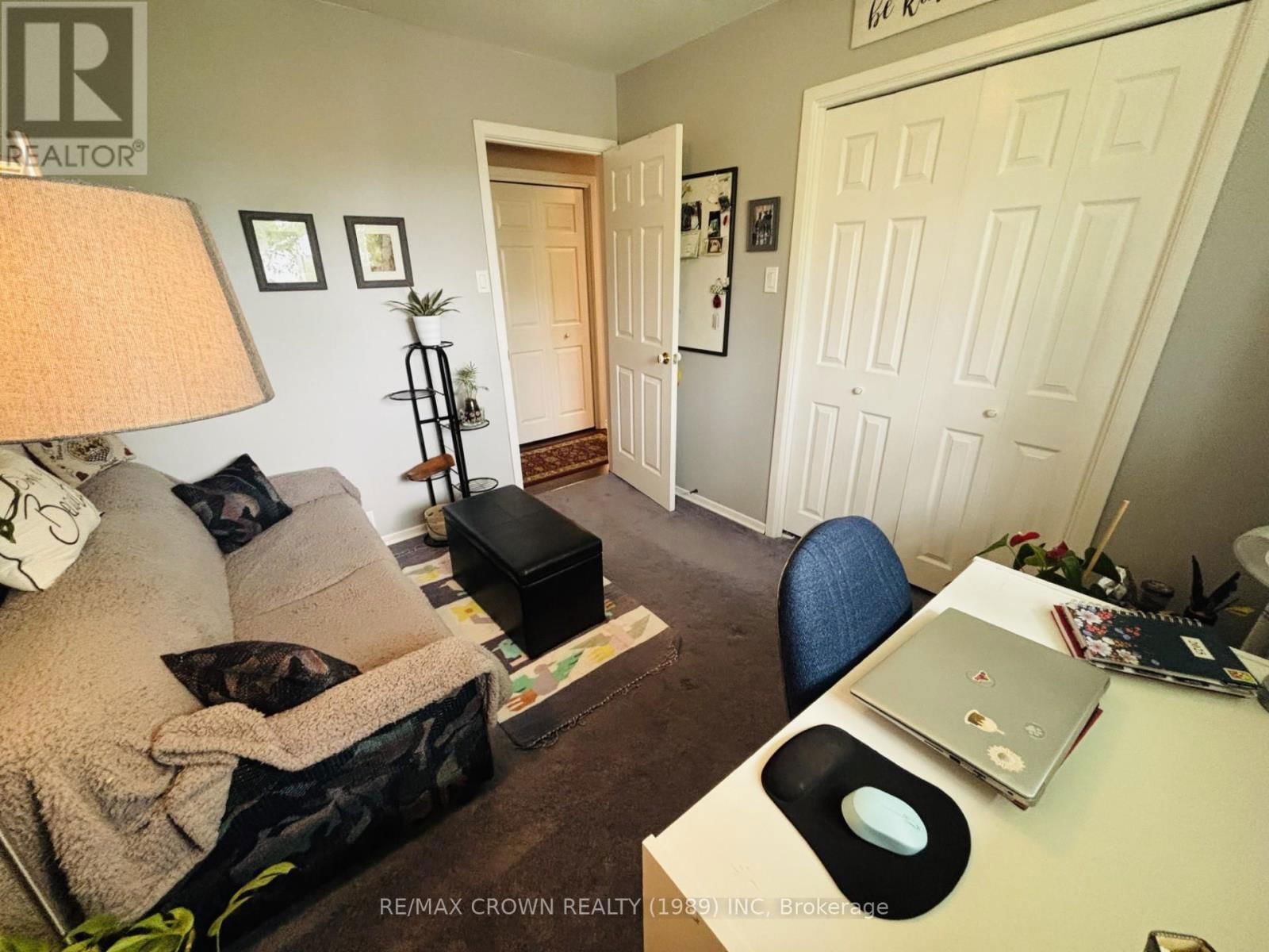 52 HELLEN AVENUE Image 14