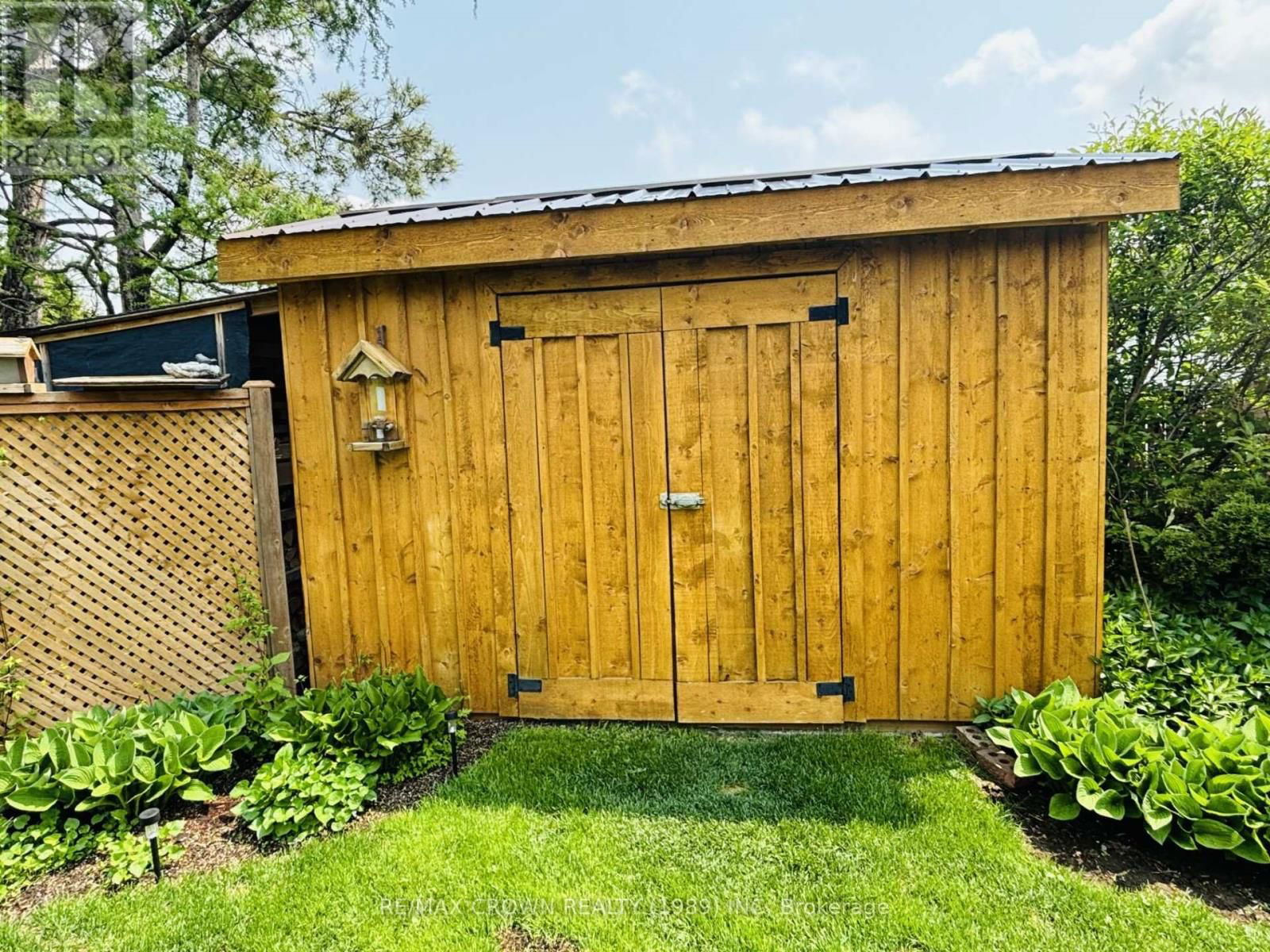52 HELLEN AVENUE Image 37
