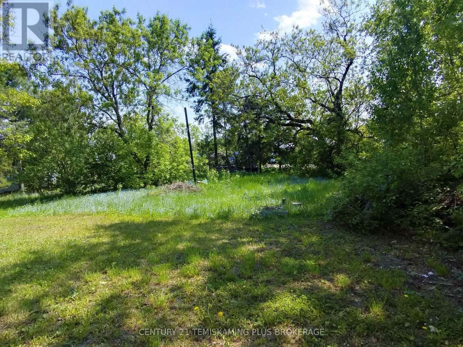 465269 MONTREAL AVENUE Image 1