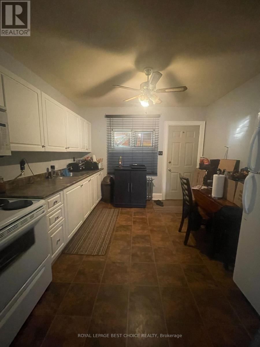 8 DIXON AVENUE Image 34