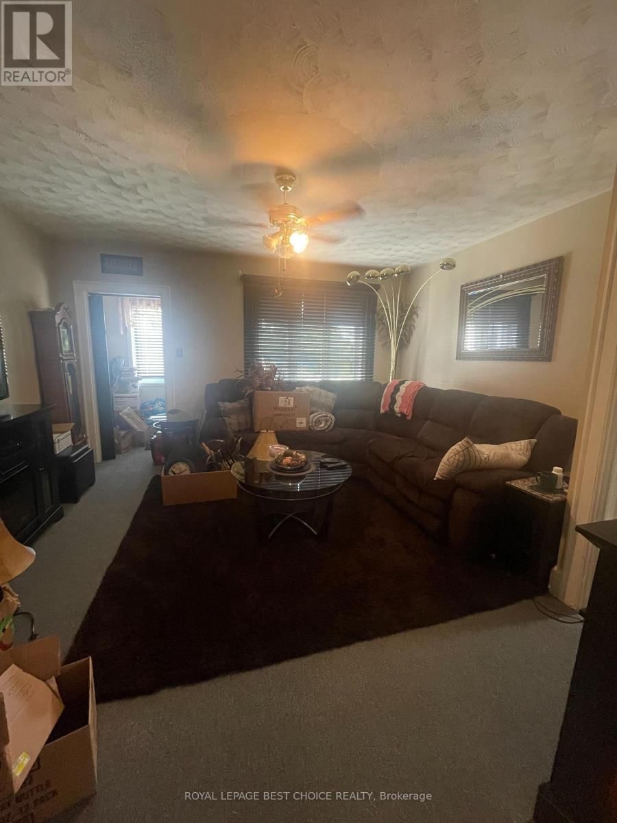 8 DIXON AVENUE Image 36