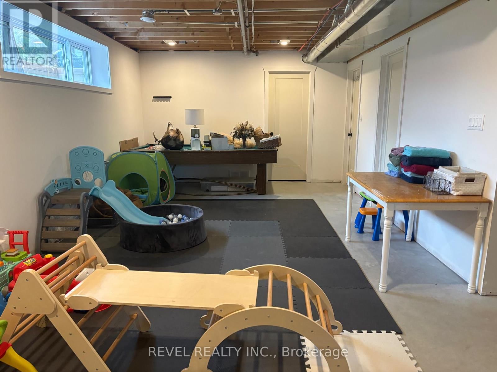 172 THIRTEENTH AVENUE Image 30