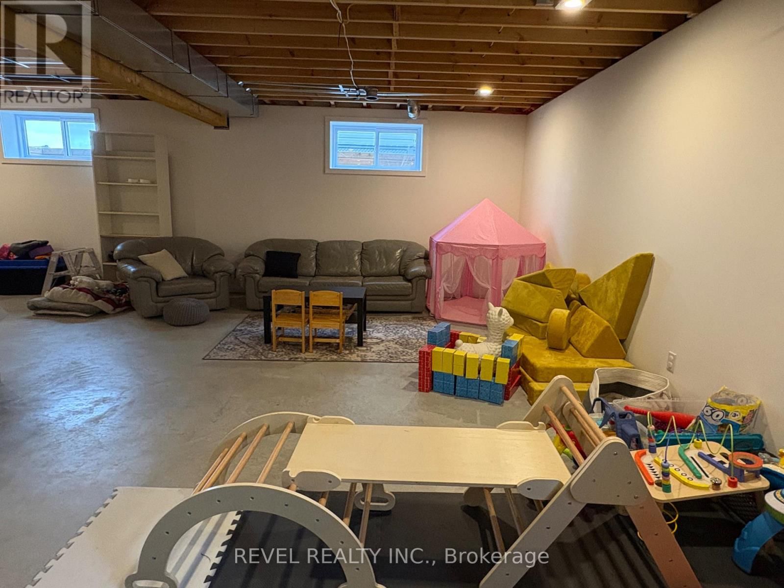 172 THIRTEENTH AVENUE Image 31