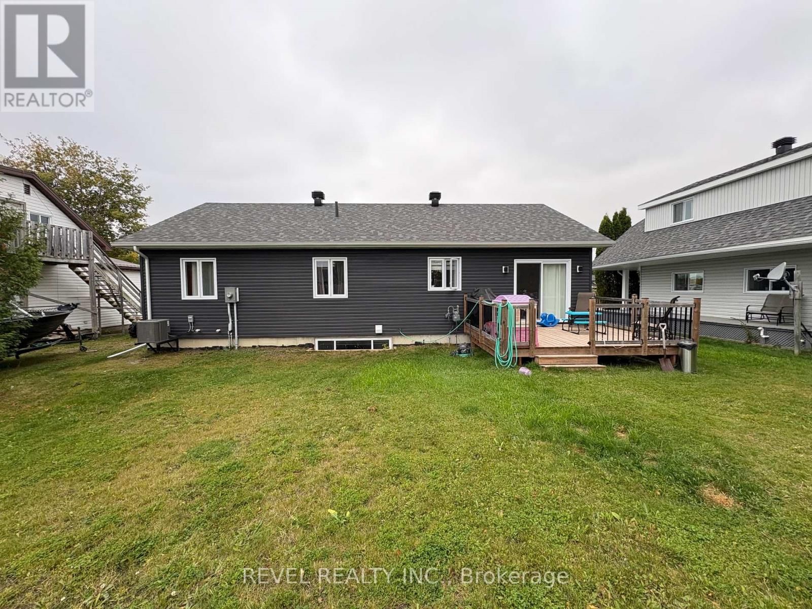 172 THIRTEENTH AVENUE Image 5