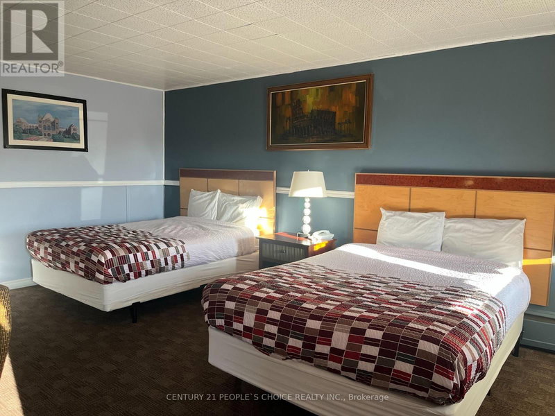 Image #1 of Business for Sale at Highway 11, Cochrane, Ontario