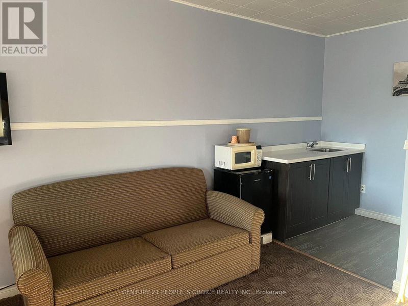 Image #1 of Business for Sale at Highway 11, Cochrane, Ontario