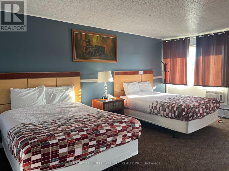 Image #1 of Business for Sale at Highway 11, Cochrane, Ontario