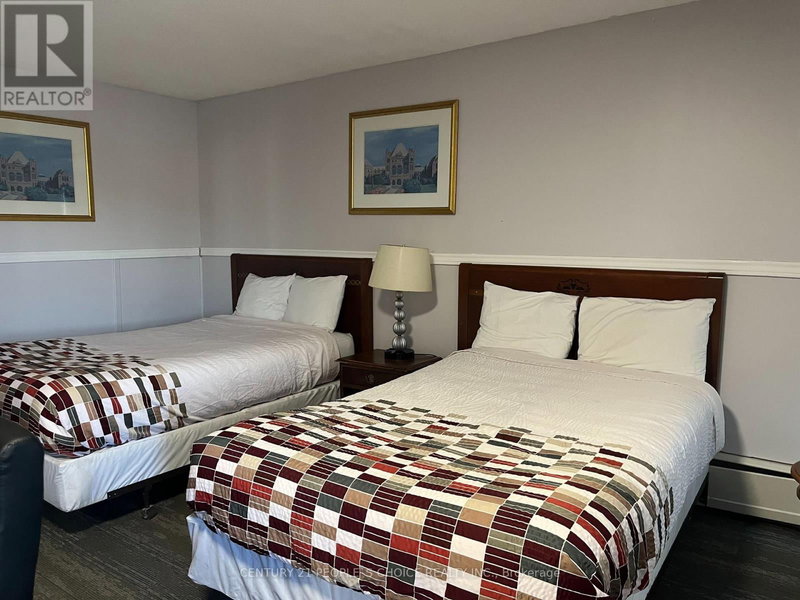 Image #1 of Business for Sale at Highway 11, Cochrane, Ontario