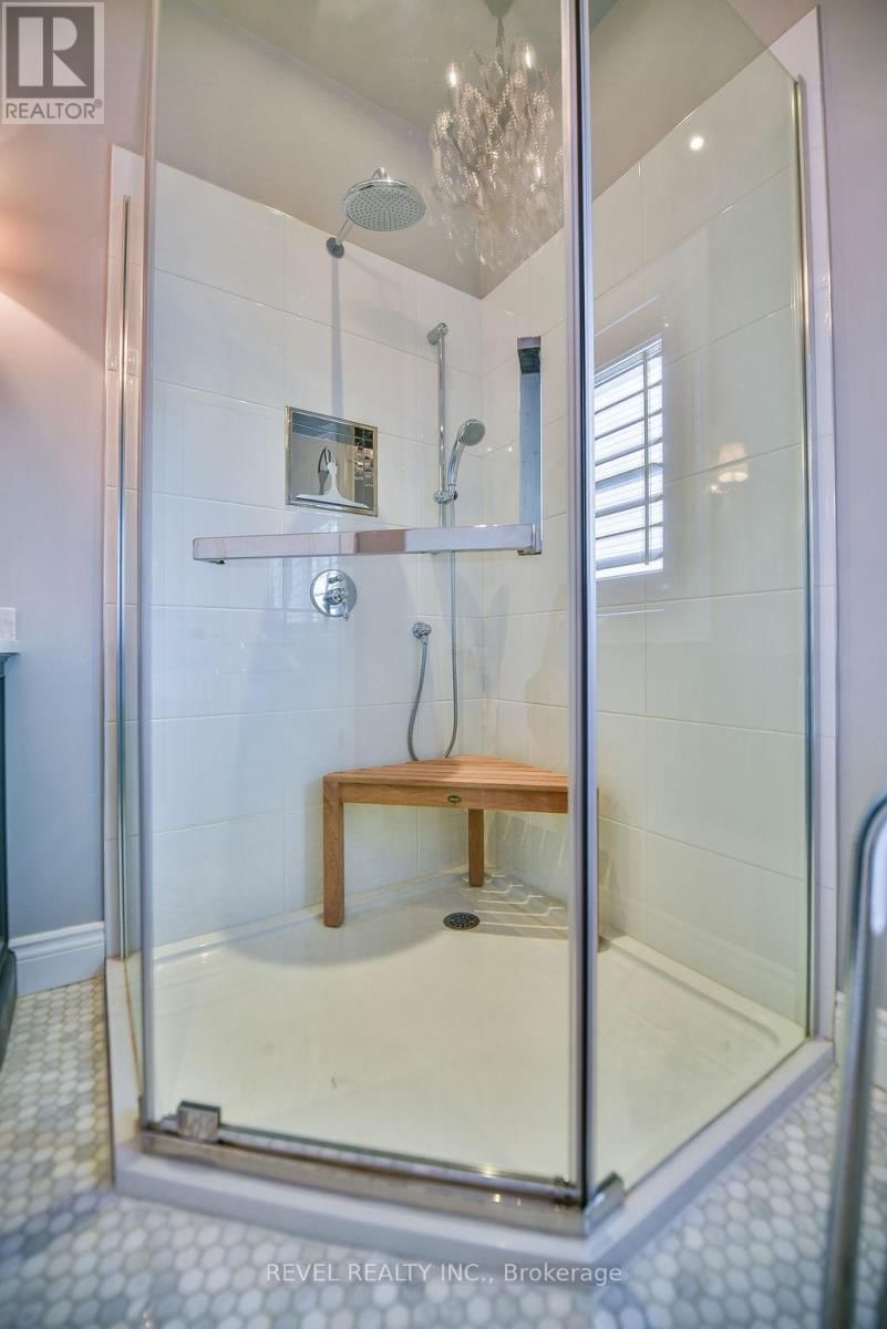 149 MAJESTIC DRIVE Image 26