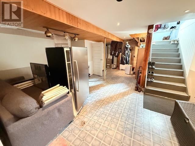 4 BROCK CRESCENT Image 22