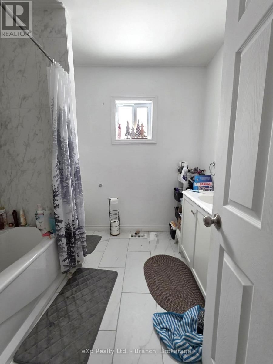 112 MCDOUGALL STREET Image 6