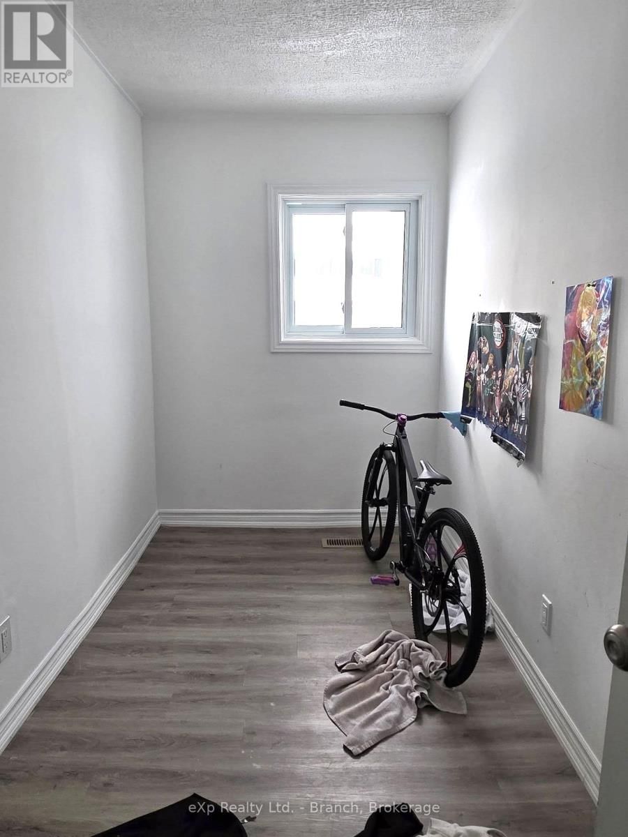 112 MCDOUGALL STREET Image 9