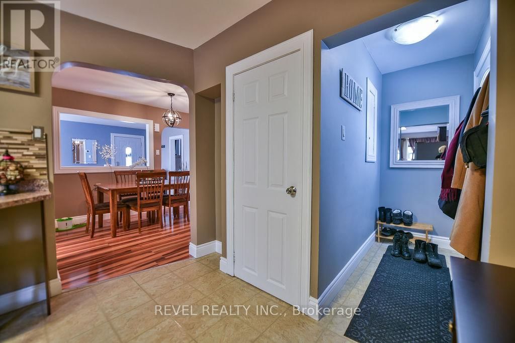 338 MAPLE STREET NORTH Image 29