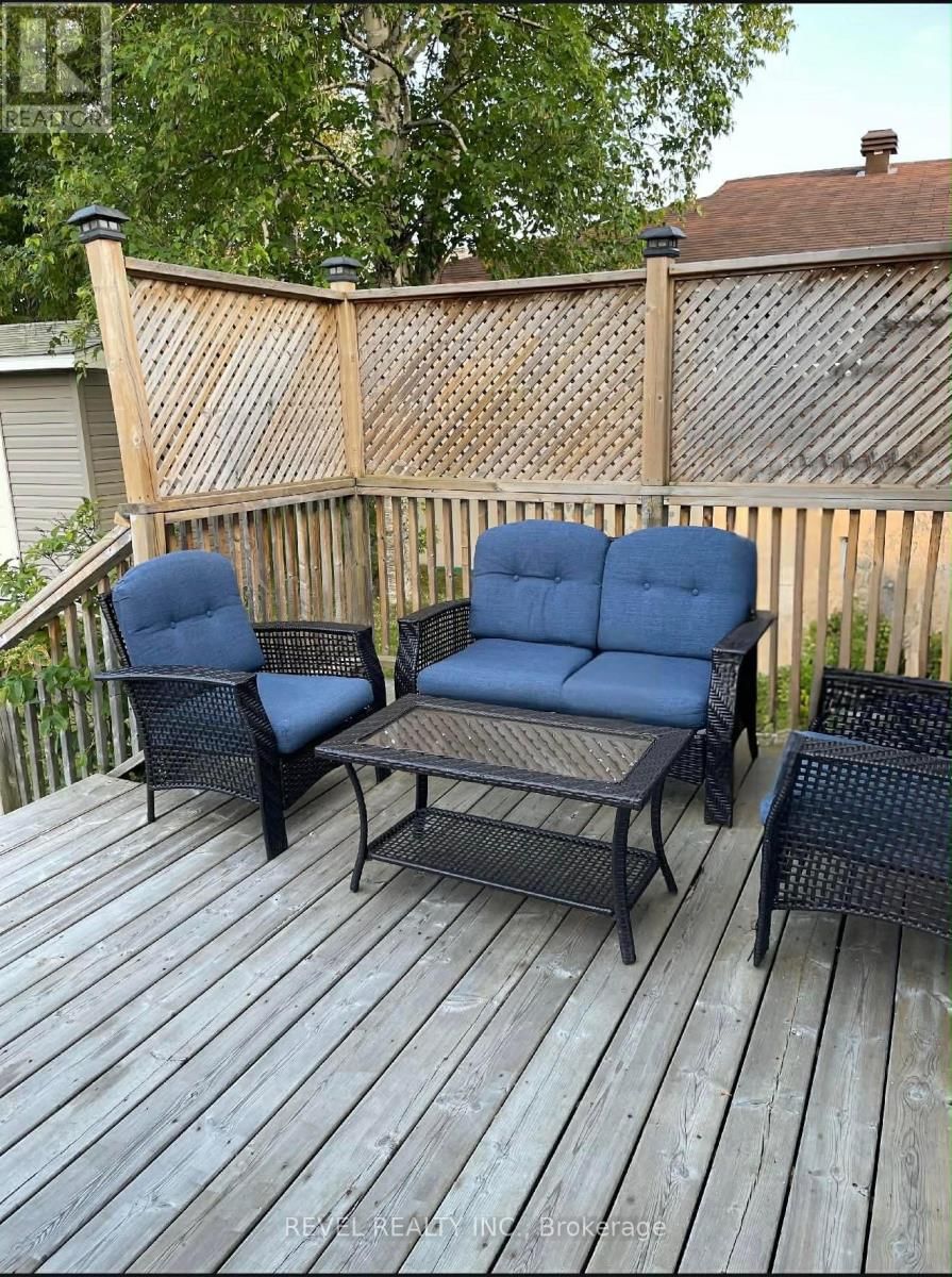 338 MAPLE STREET NORTH Image 40