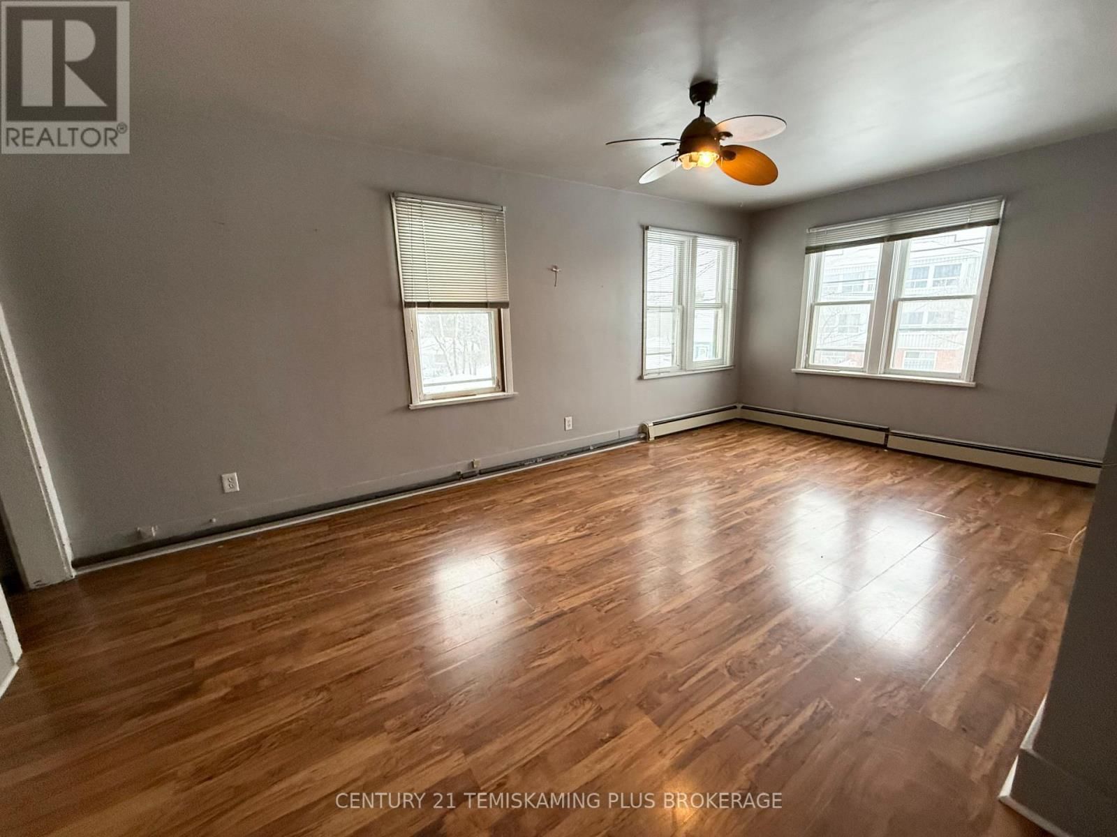 69 MCCAMUS AVENUE Image 16